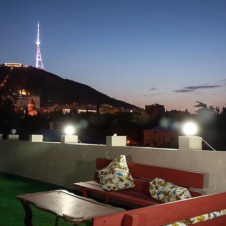 Guest House Sky Plus Tiflis Exterior foto