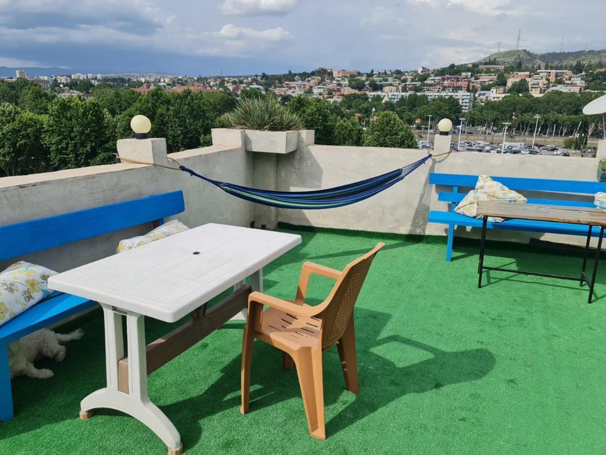 Guest House Sky Plus Tiflis Exterior foto